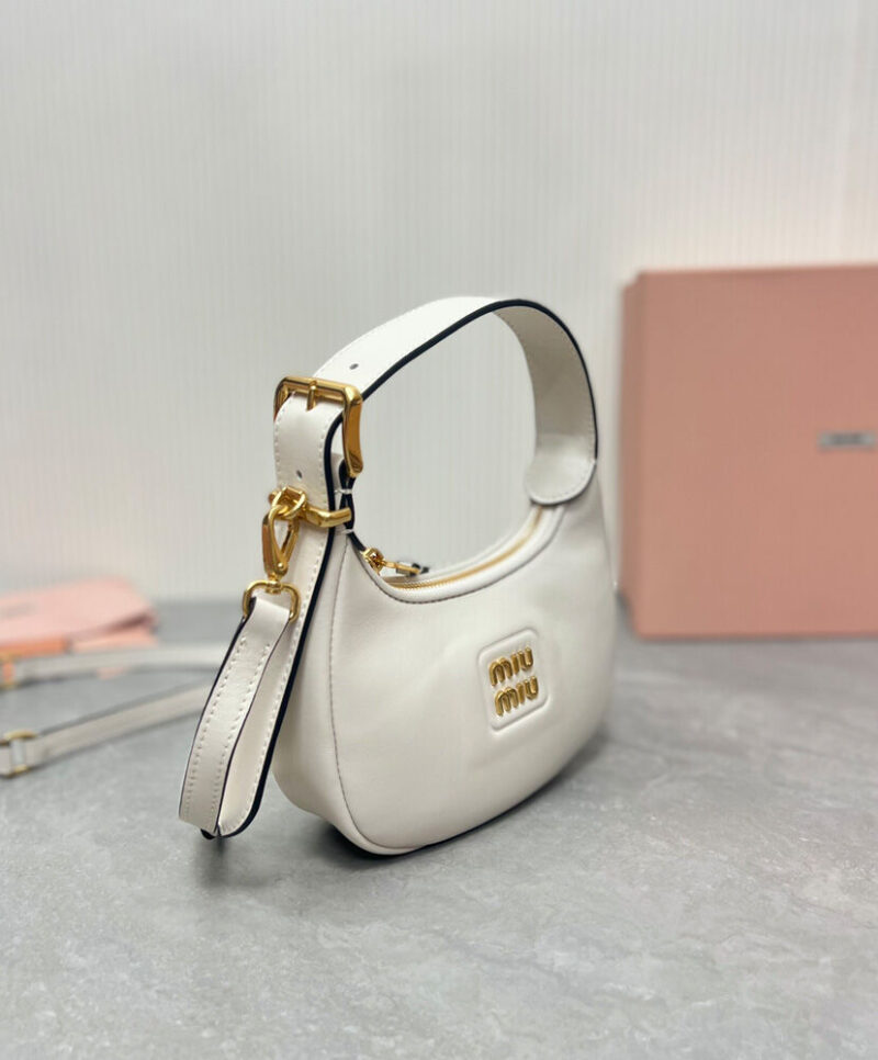 Miumiu Leather Hobo Bag 5BP084